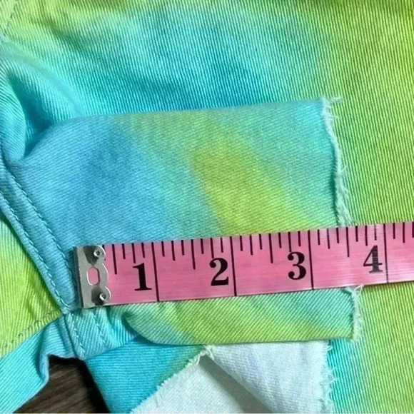 We Wore What Flare Bell Shorts, Stretch Twill Denim in Zvi Tie Tye. Size 27. NWT - Picture 15 of 15